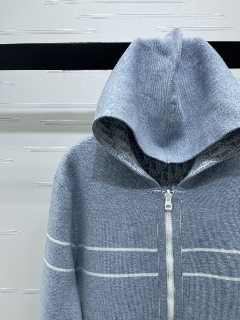 chr1st1an D10r outwear